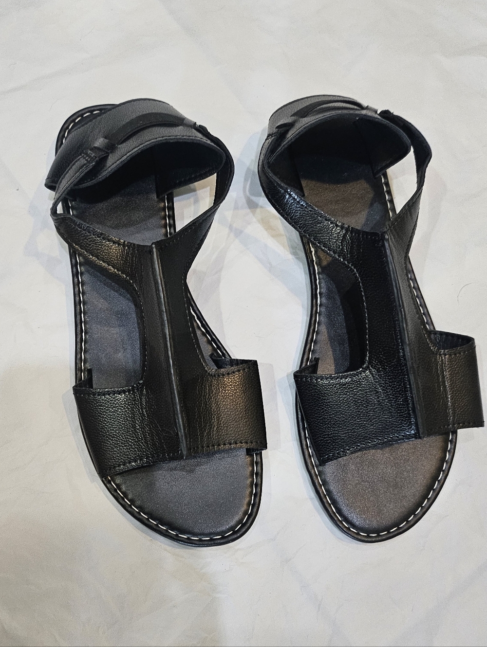 NWOT Amazon Black Flat Sandals - Women's Size 42 (11 US)